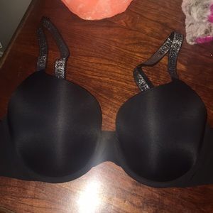 NWOT VICTORIAS SECRET BRA 🌸